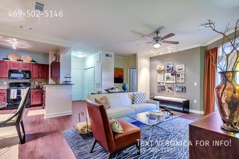 Townhouse for rent at 520 Samuels Ave, Fort Worth, TX 76102