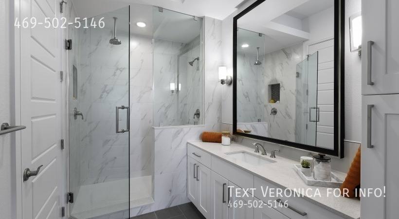 Apartment for rent at 10727 Domain Dr, Austin, TX 78758