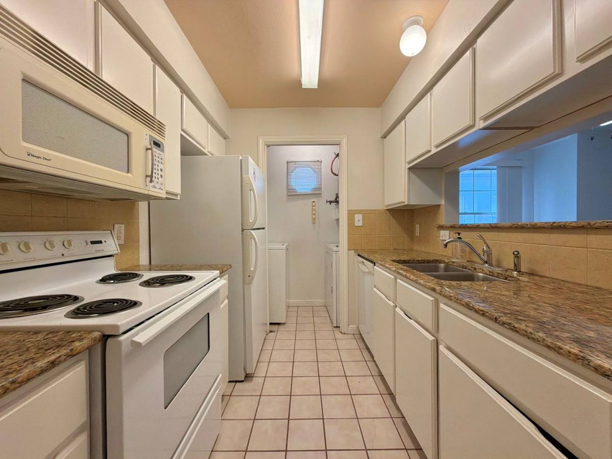 Apartment for rent at 501 W 26th St, Austin, TX 78705