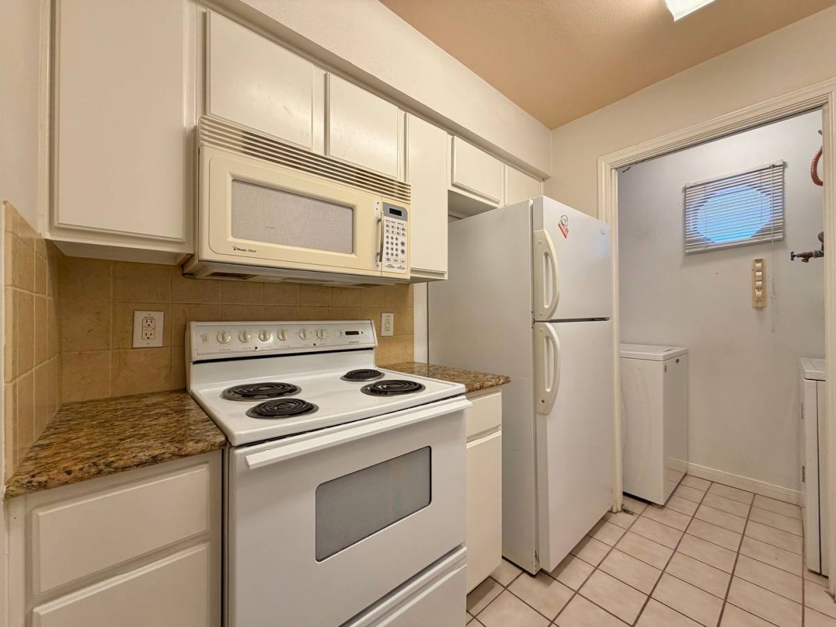 Apartment for rent at 501 W 26th St, Austin, TX 78705
