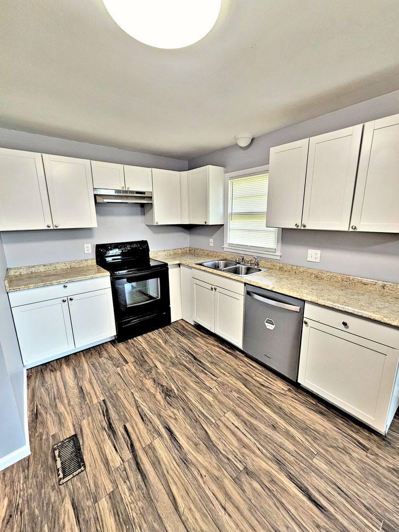 House for rent at 601 Clearview St SW, Decatur, AL 35601