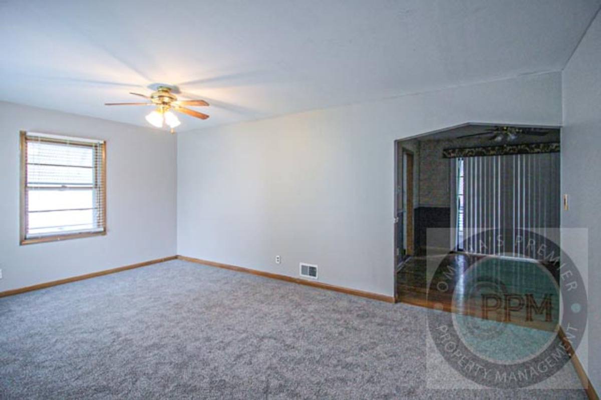 House for rent at 4114 N 54th St, Omaha, NE 68104