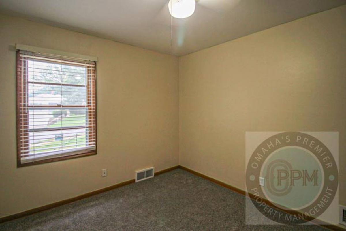 House for rent at 4114 N 54th St, Omaha, NE 68104