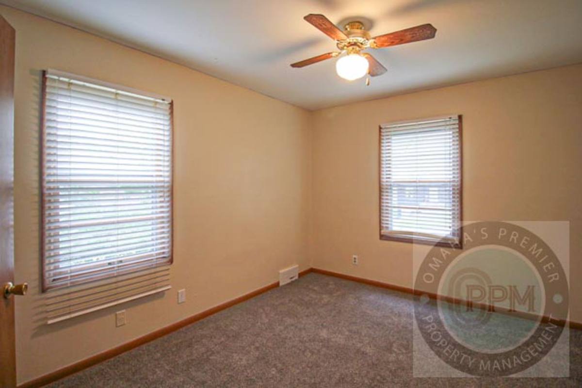 House for rent at 4114 N 54th St, Omaha, NE 68104