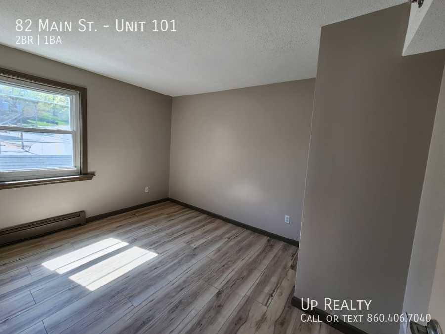 Apartment for rent at 82 Main St, East Hampton, CT 06424