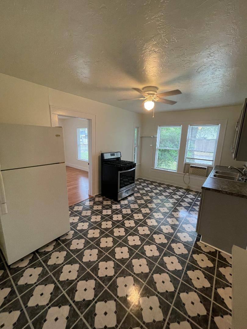 House for rent at 419 N Flood Ave, Norman, OK 73069