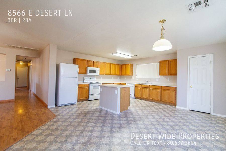 House for rent at 8566 E Desert Lane, Mesa, AZ 85209