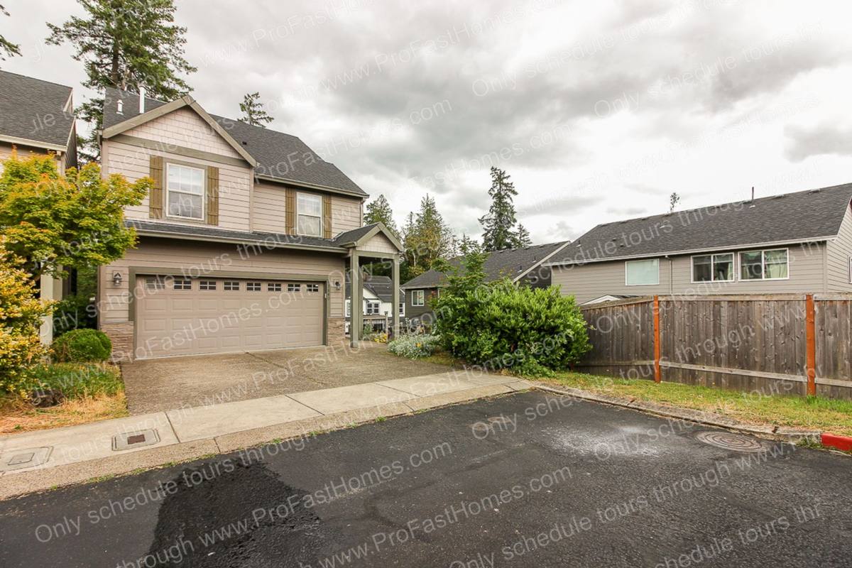 House for rent at 13640 SE Madena Way, Clackamas, OR 97015