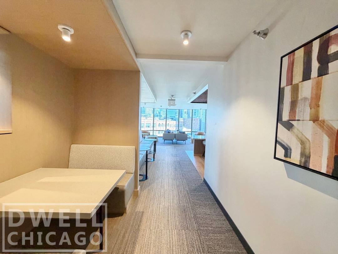 Apartment for rent at 520 N Kingsbury St, Chicago, IL 60654