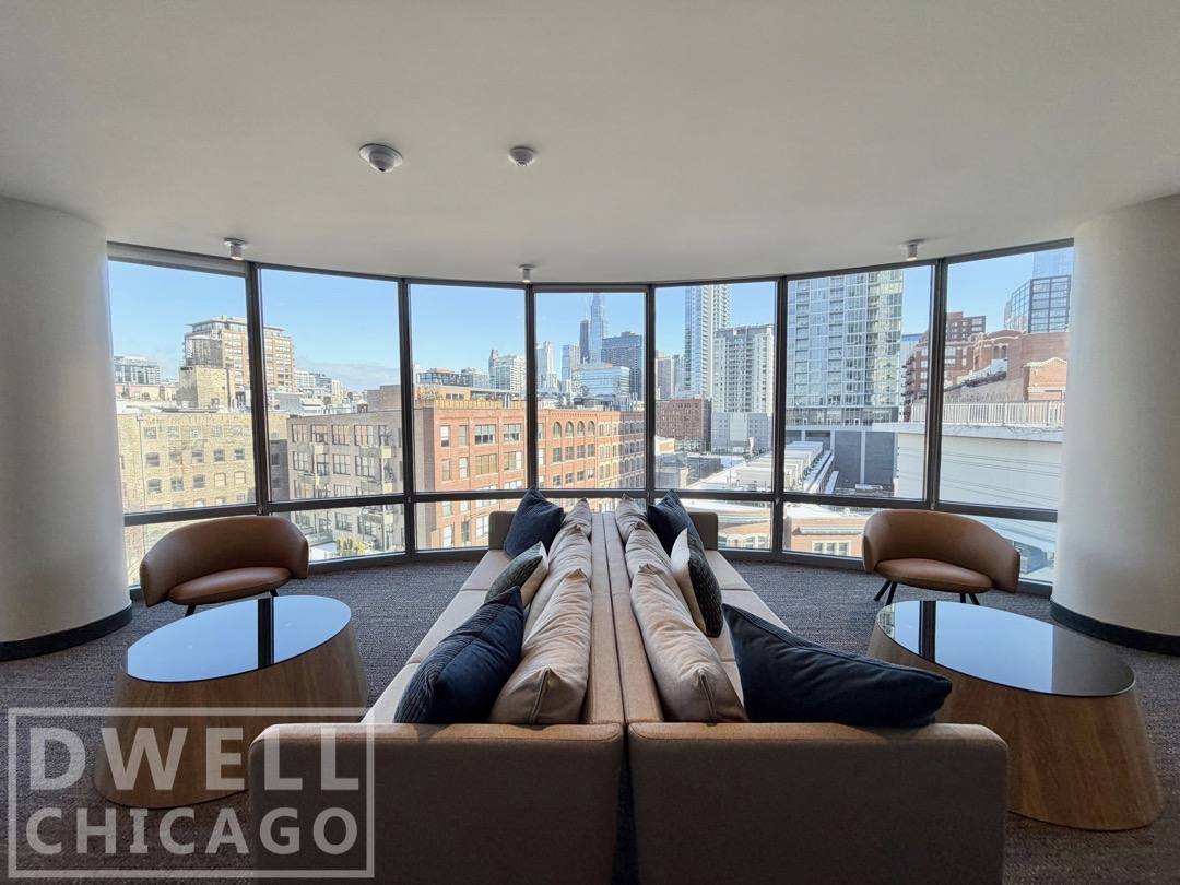 Apartment for rent at 520 N Kingsbury St, Chicago, IL 60654