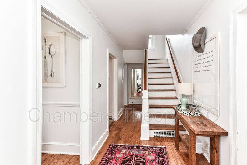House for rent at 2705 Russell Rd, Alexandria, VA 22305