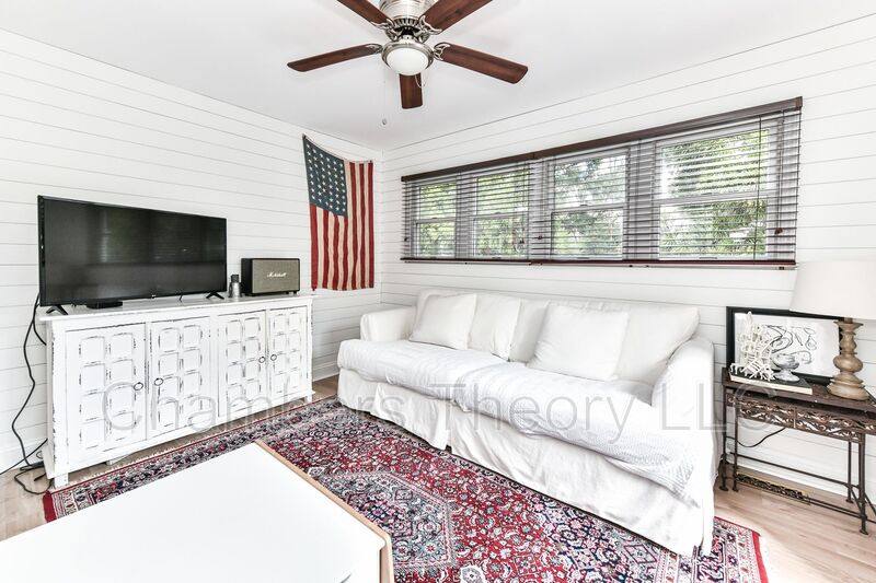 House for rent at 2705 Russell Rd, Alexandria, VA 22305
