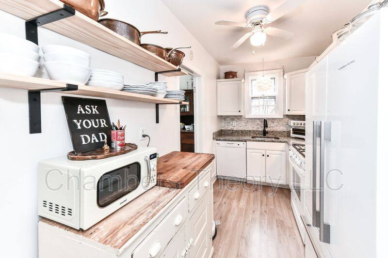 House for rent at 2705 Russell Rd, Alexandria, VA 22305