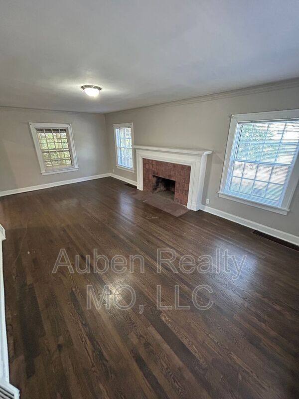 House for rent at 5411 Rockhill Rd, Kansas City, MO 64110