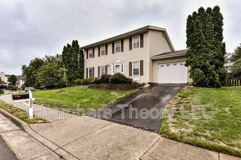 House for rent at 1350 Shallow Ford Rd, Herndon, VA 20170