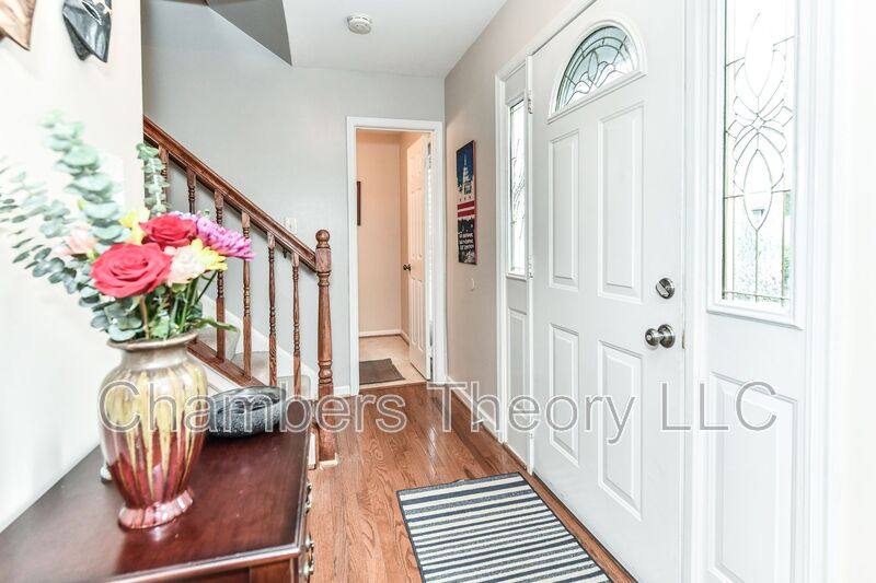 House for rent at 1350 Shallow Ford Rd, Herndon, VA 20170