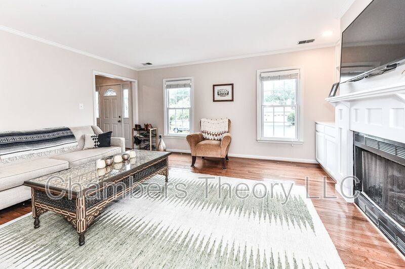 House for rent at 1350 Shallow Ford Rd, Herndon, VA 20170