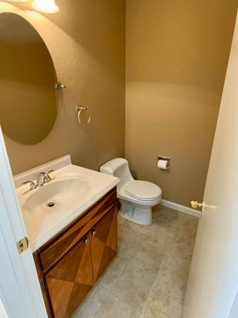 Townhouse for rent at 1098 Azalea Court, Hayward, CA 94541
