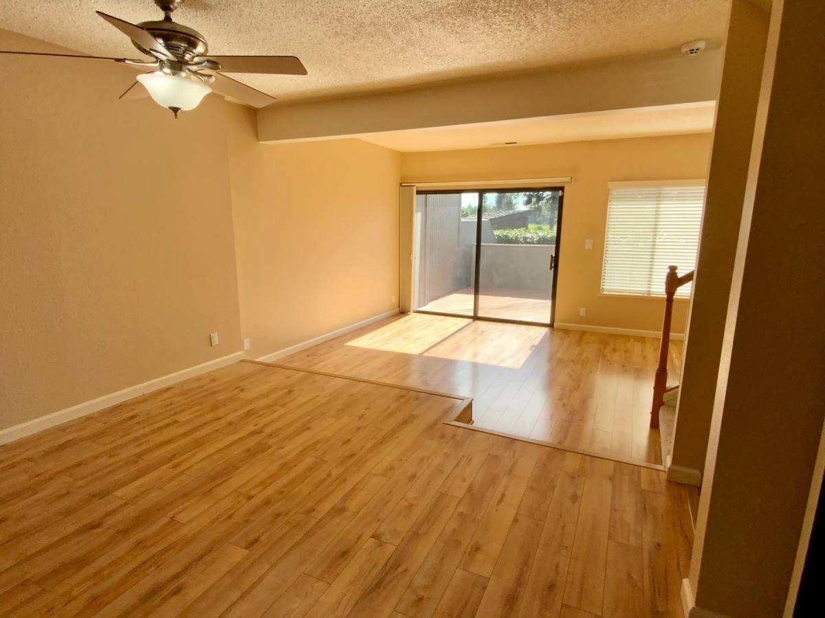 Townhouse for rent at 1098 Azalea Court, Hayward, CA 94541