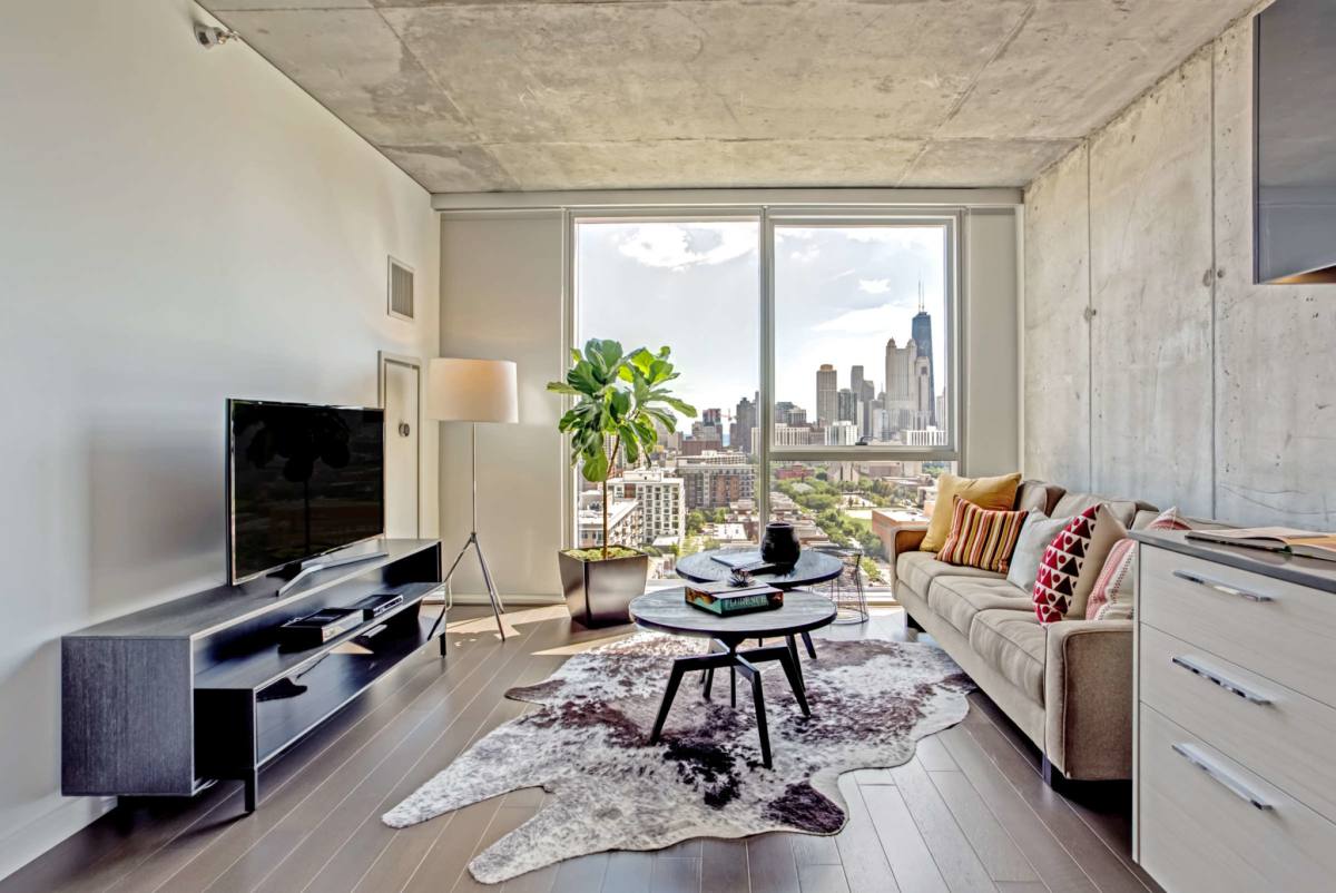 Apartment for rent at 625 W Division St, Chicago, IL 60610