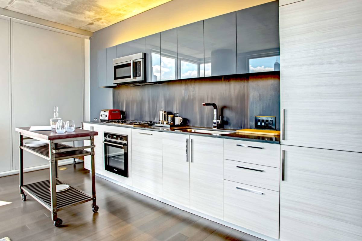 Apartment for rent at 625 W Division St, Chicago, IL 60610