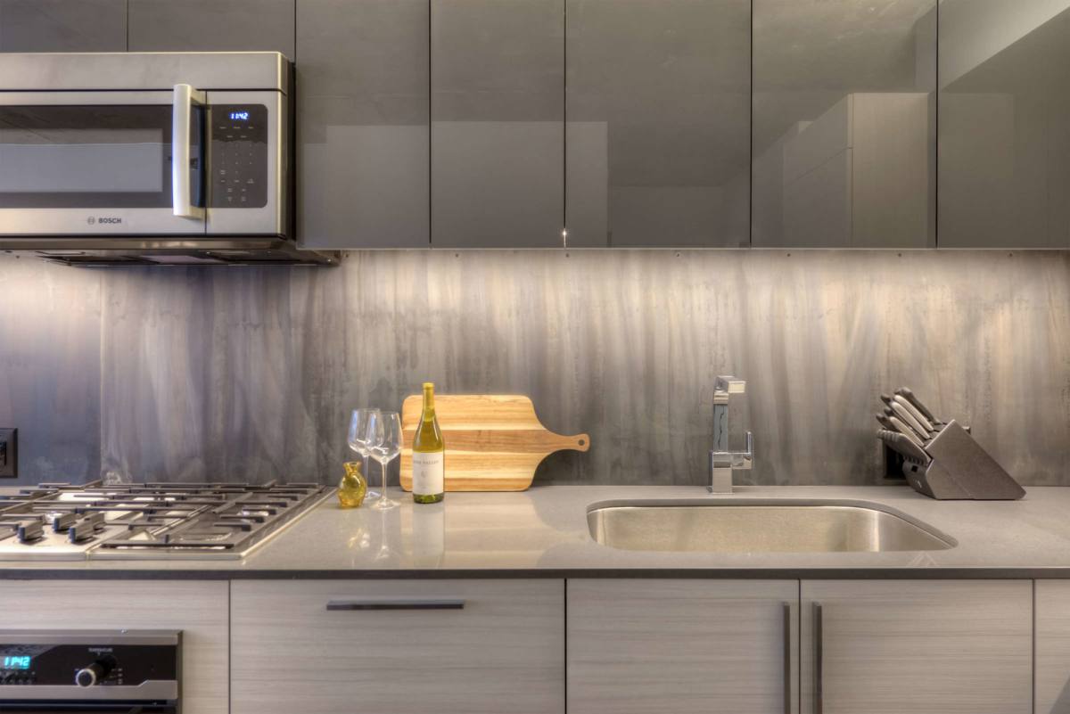Apartment for rent at 625 W Division St, Chicago, IL 60610