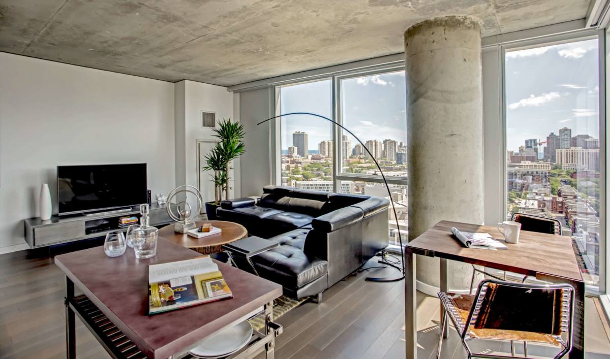 Apartment for rent at 625 W Division St, Chicago, IL 60610
