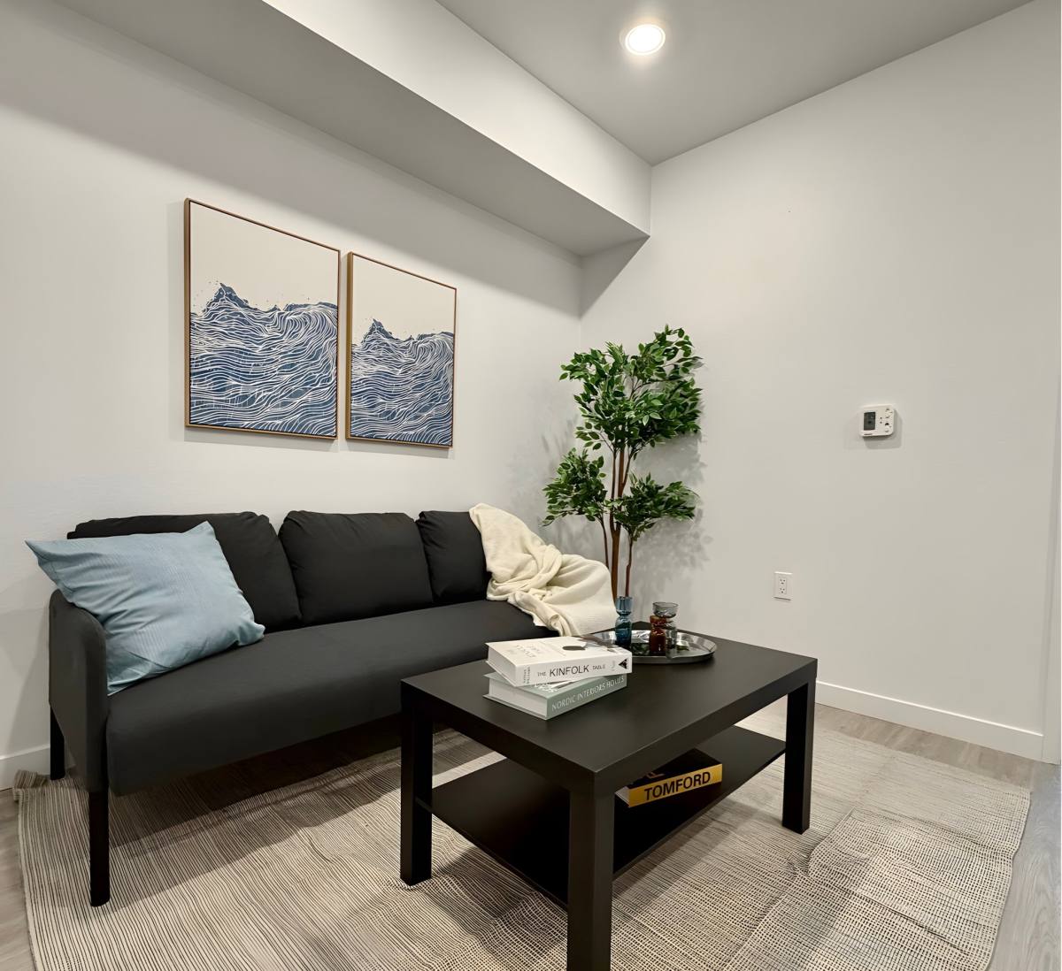 Apartment for rent at 10705 Avalon Blvd, Los Angeles, CA 90016