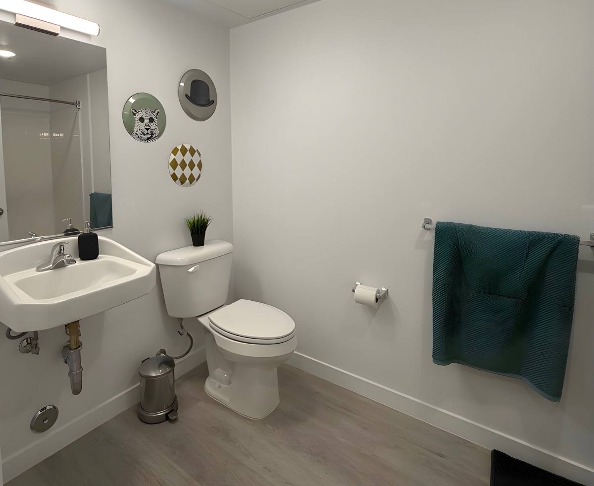 Apartment for rent at 10705 Avalon Blvd, Los Angeles, CA 90016