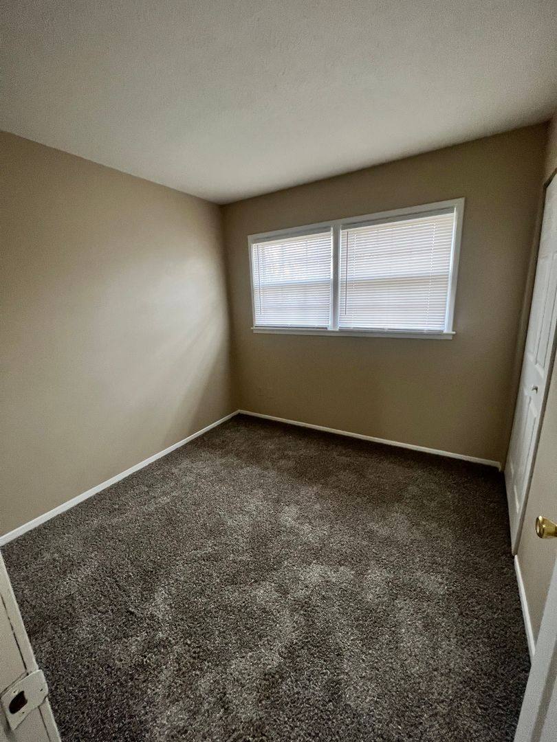 House for rent at 6115 Red Spruce Dr, Louisville, KY 40229