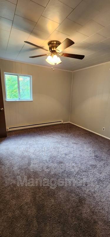 House for rent at 112 Breezemont Lane, Beckley, WV 25801
