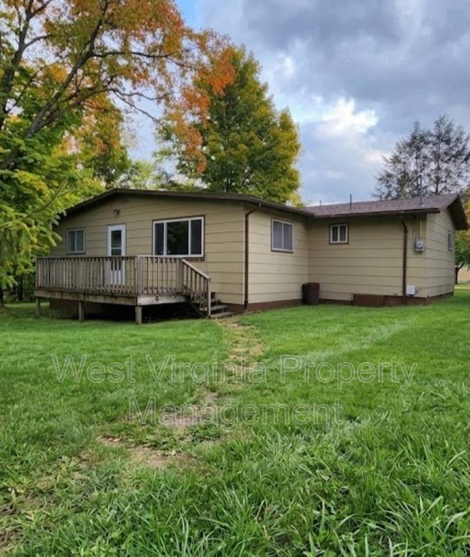 House for rent at 112 Breezemont Lane, Beckley, WV 25801