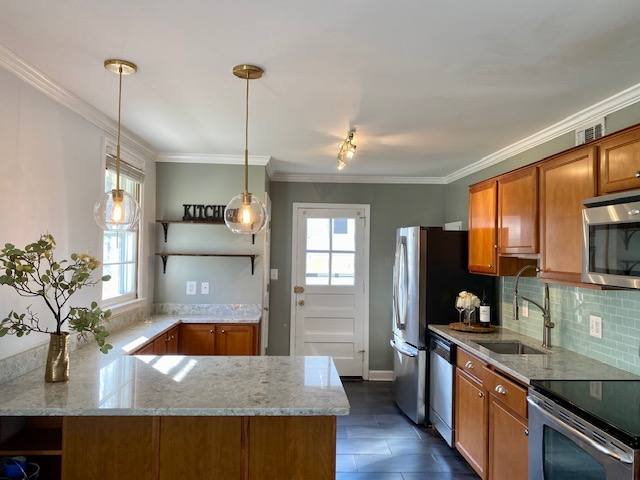 House for rent at 5536 Halwis St, Alexandria, VA 22303