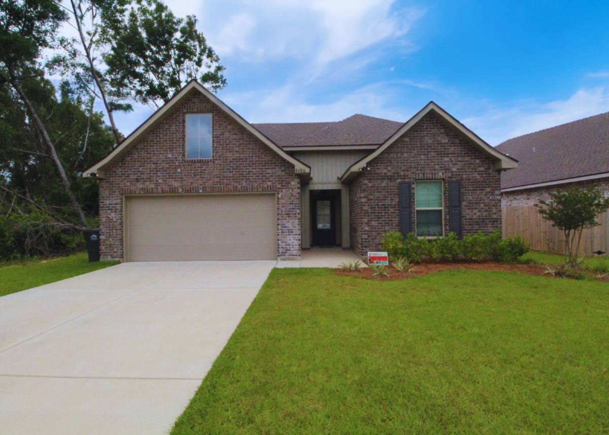 House for rent at 8480 Beech Tree Rd, Pensacola, FL 32526