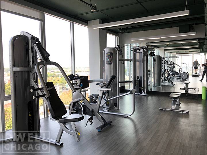 Apartment for rent at 734 W Sheridan Rd, Chicago, IL 60613