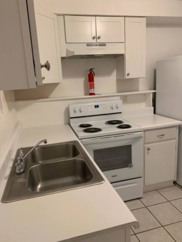 Apartment for rent at 774 Acosta St, Jacksonville, FL 32204