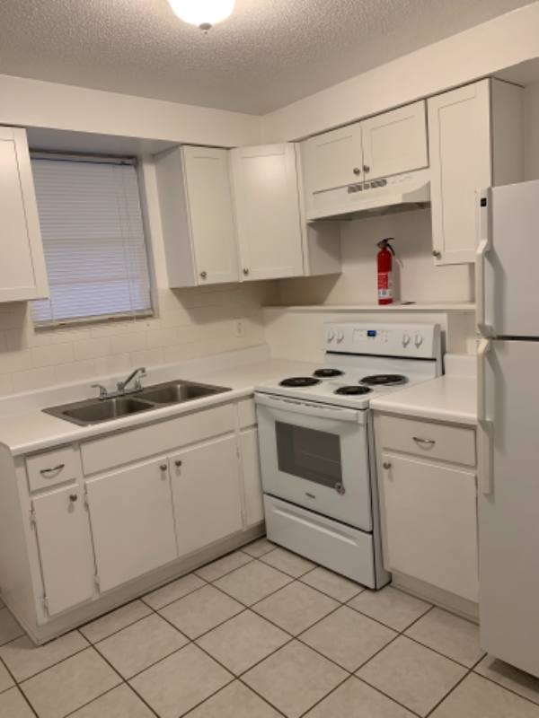 Apartment for rent at 774 Acosta St, Jacksonville, FL 32204