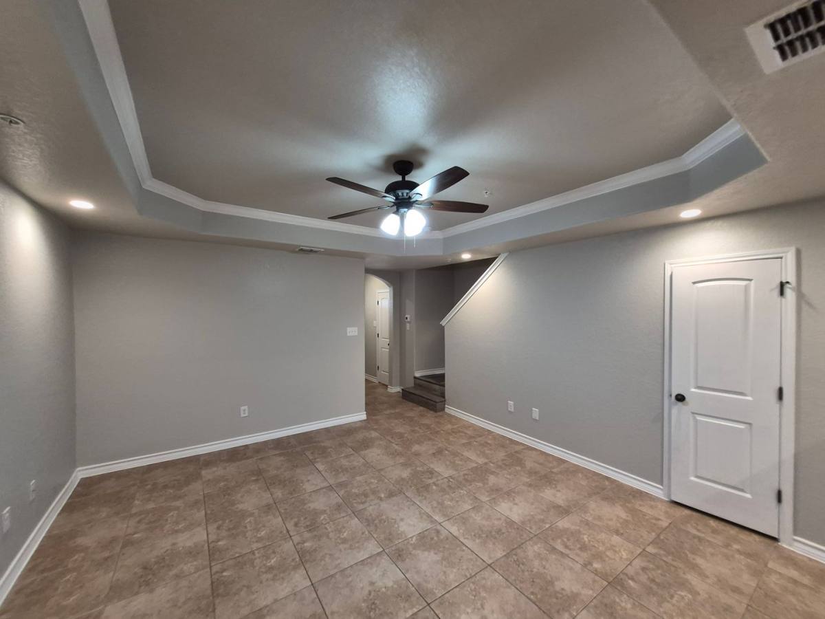 Townhouse for rent at 6406 Luglio Lane, San Antonio, TX 78233