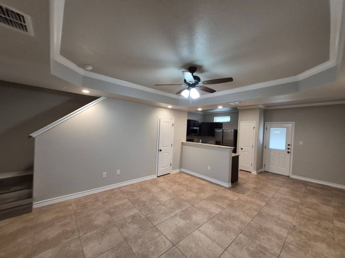 Townhouse for rent at 6406 Luglio Lane, San Antonio, TX 78233