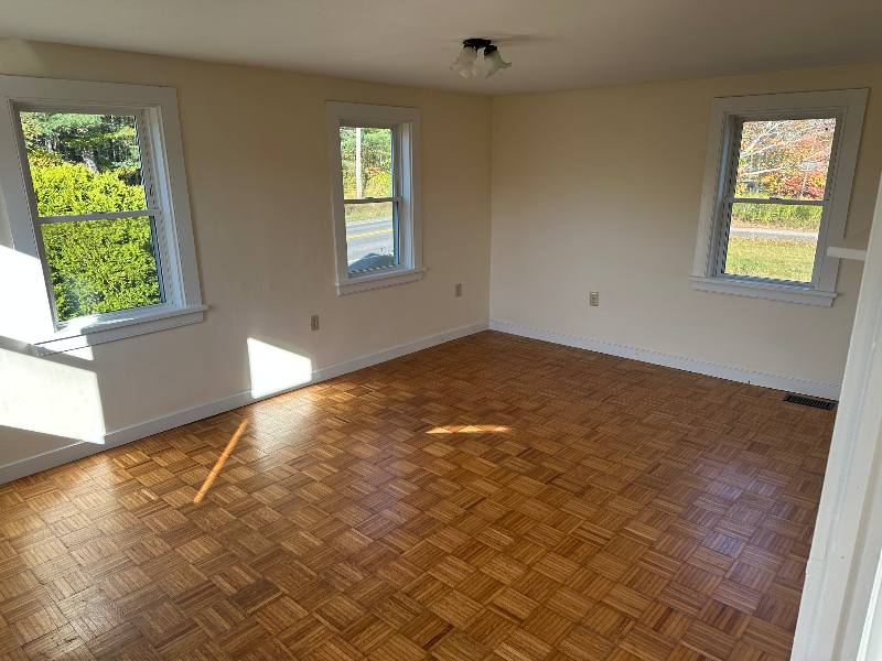 House for rent at 367 Gardiner Rd, Wiscasset, ME 04578
