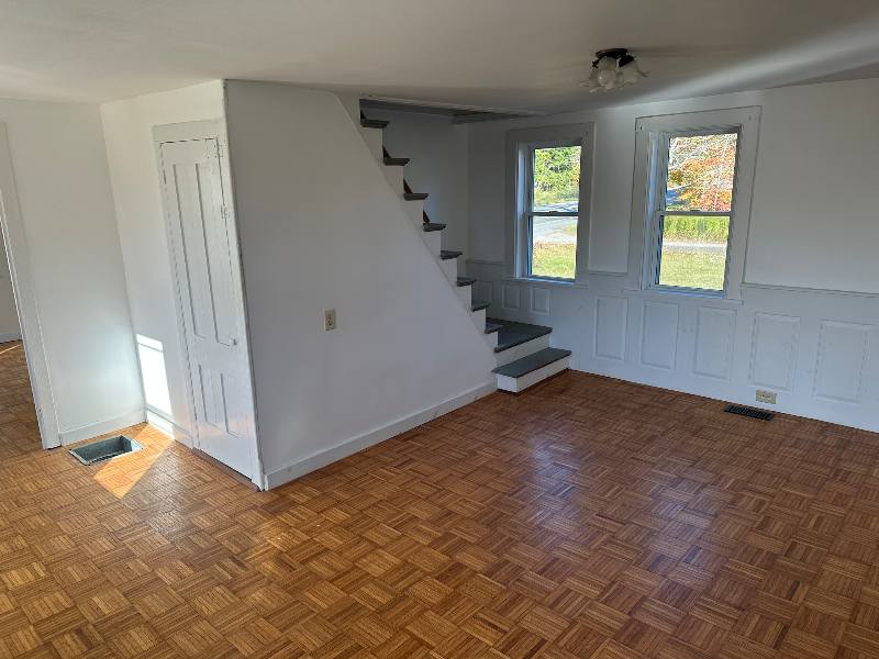 House for rent at 367 Gardiner Rd, Wiscasset, ME 04578