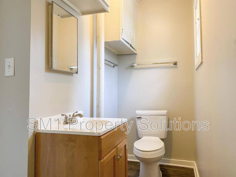 House for rent at 915 Willow Rd, Greensboro, NC 27401