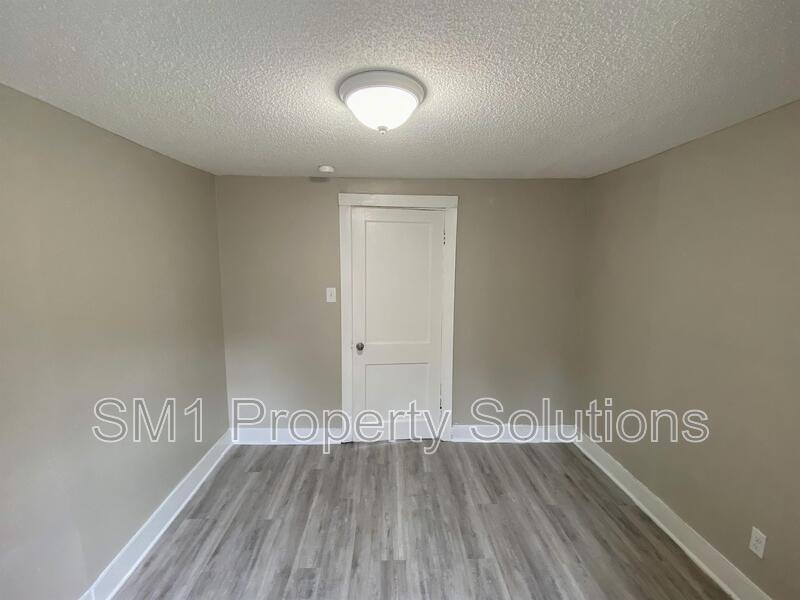 House for rent at 915 Willow Rd, Greensboro, NC 27401