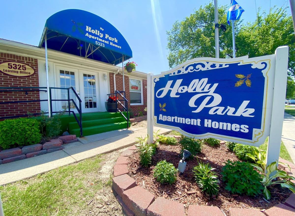 Apartment for rent at 5323 E Harry St, Wichita, KS 67218