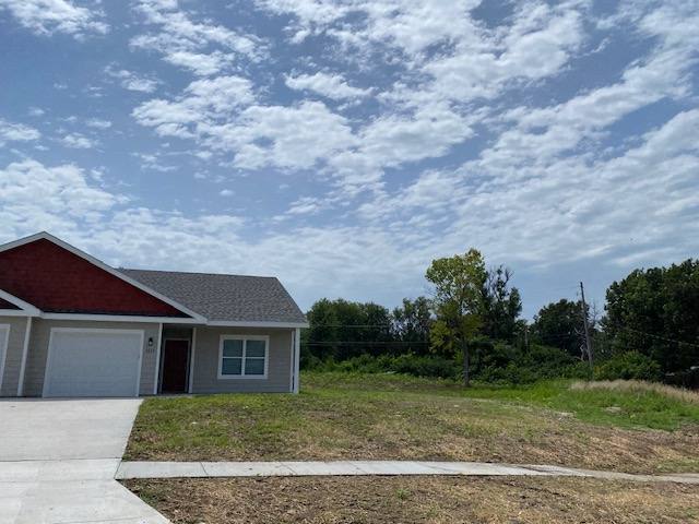 House for rent at 3231 SW Clare St, Topeka, KS 66604