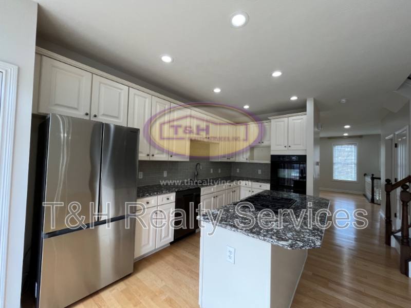 Townhouse for rent at 368 Firehouse Place, Indianapolis, IN 46204
