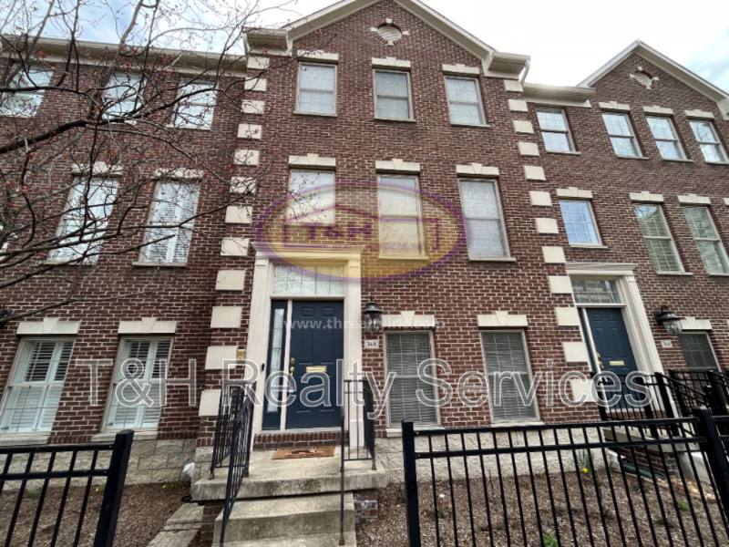 Townhouse for rent at 368 Firehouse Place, Indianapolis, IN 46204