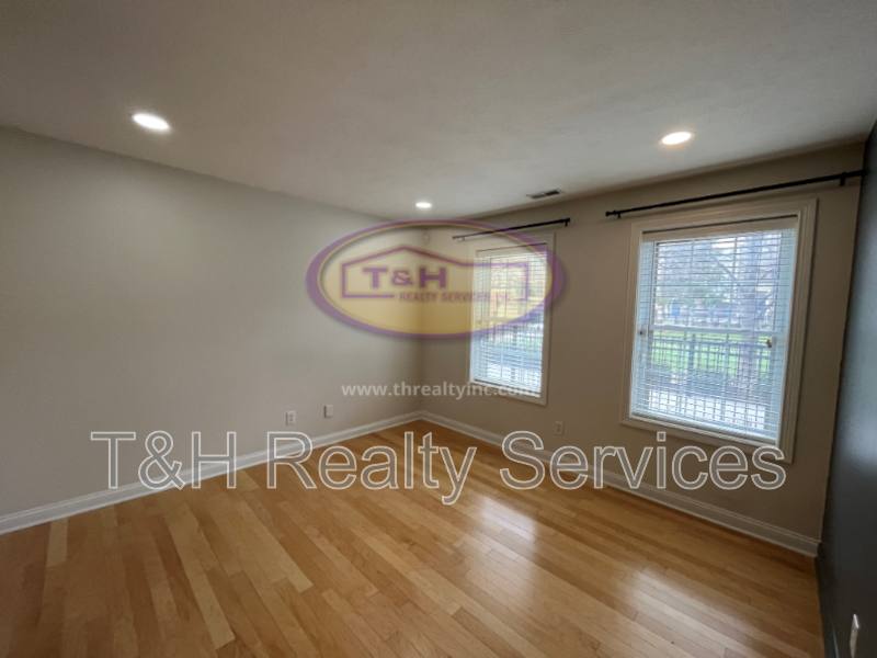 Townhouse for rent at 368 Firehouse Place, Indianapolis, IN 46204