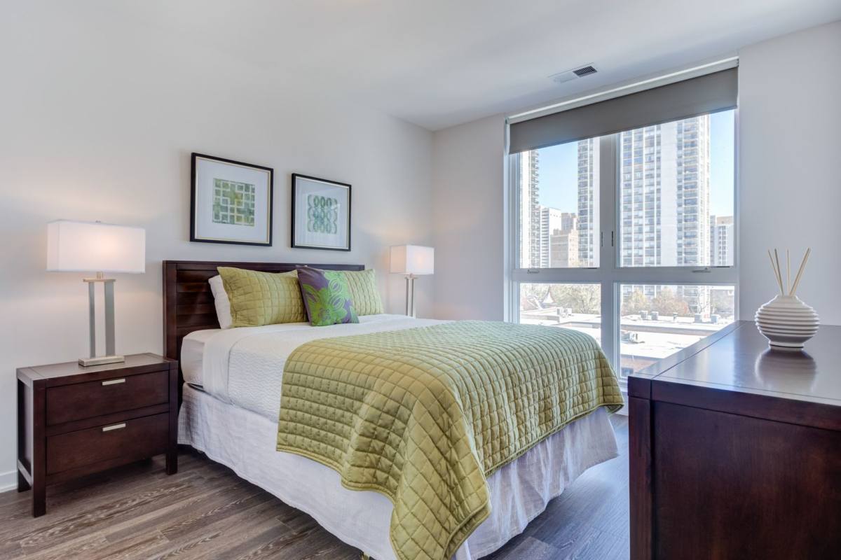Apartment for rent at 1325 N Wells St, Chicago, IL 60610