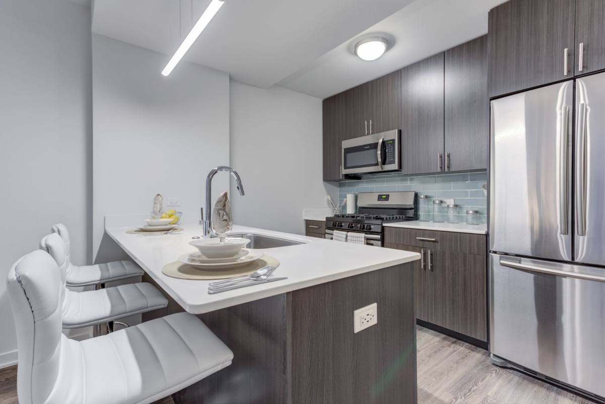 Apartment for rent at 1325 N Wells St, Chicago, IL 60610
